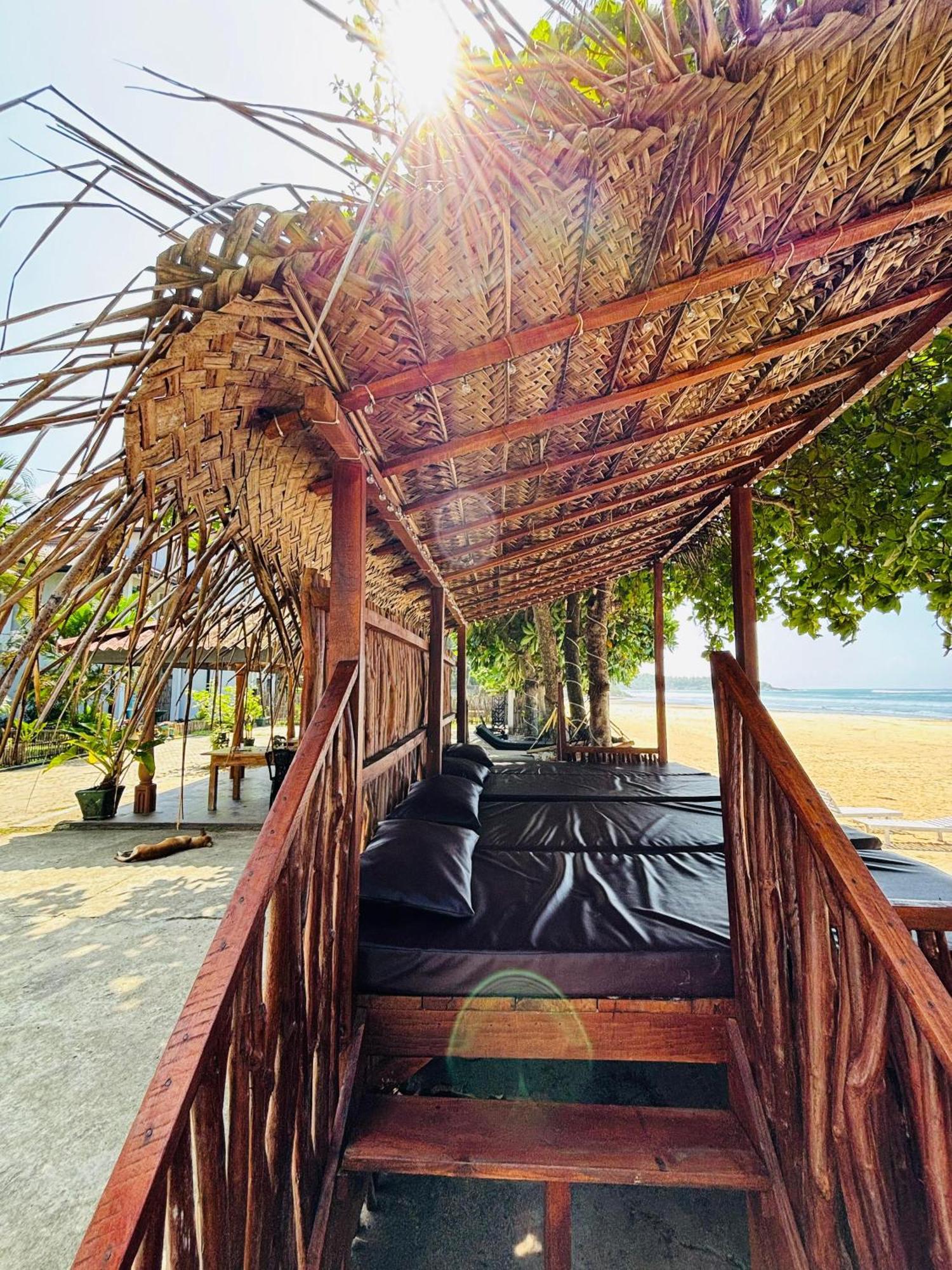 Balance Beach Resort Dikwella Kültér fotó